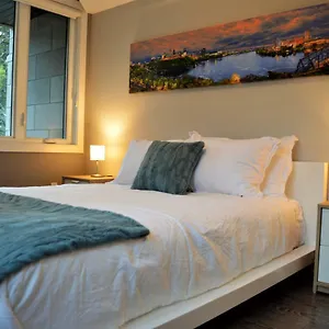  Apartment Simply Luxury Canada