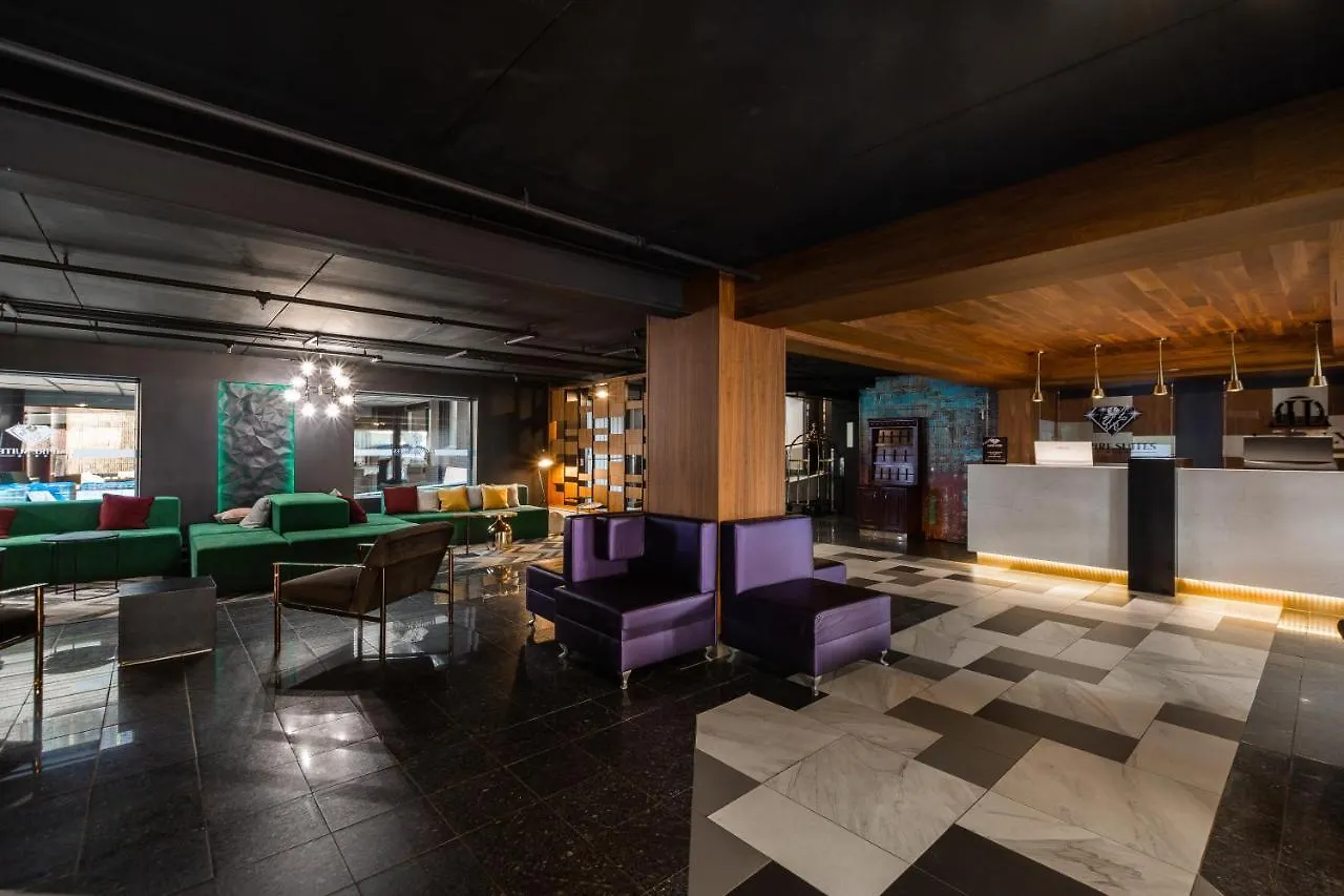 **** Hotel Empire Suites Montreal Canada