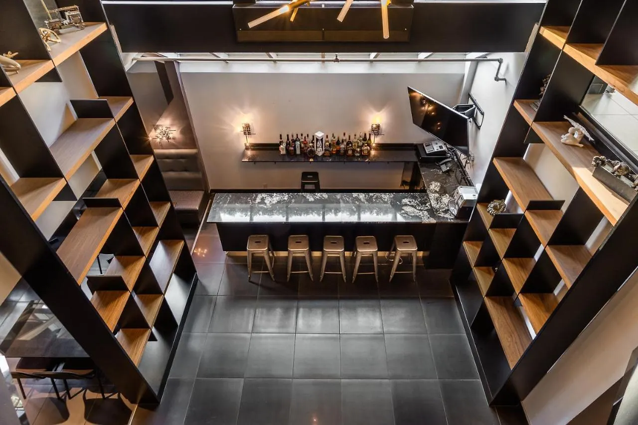 Empire Suites Montreal Hotel