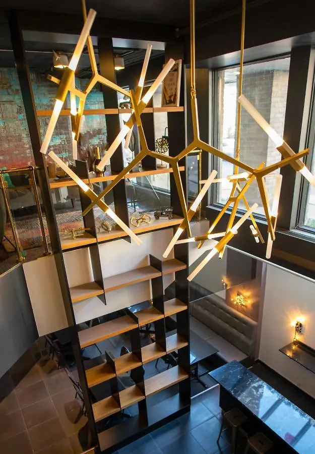 Empire Suites Montreal Hotel