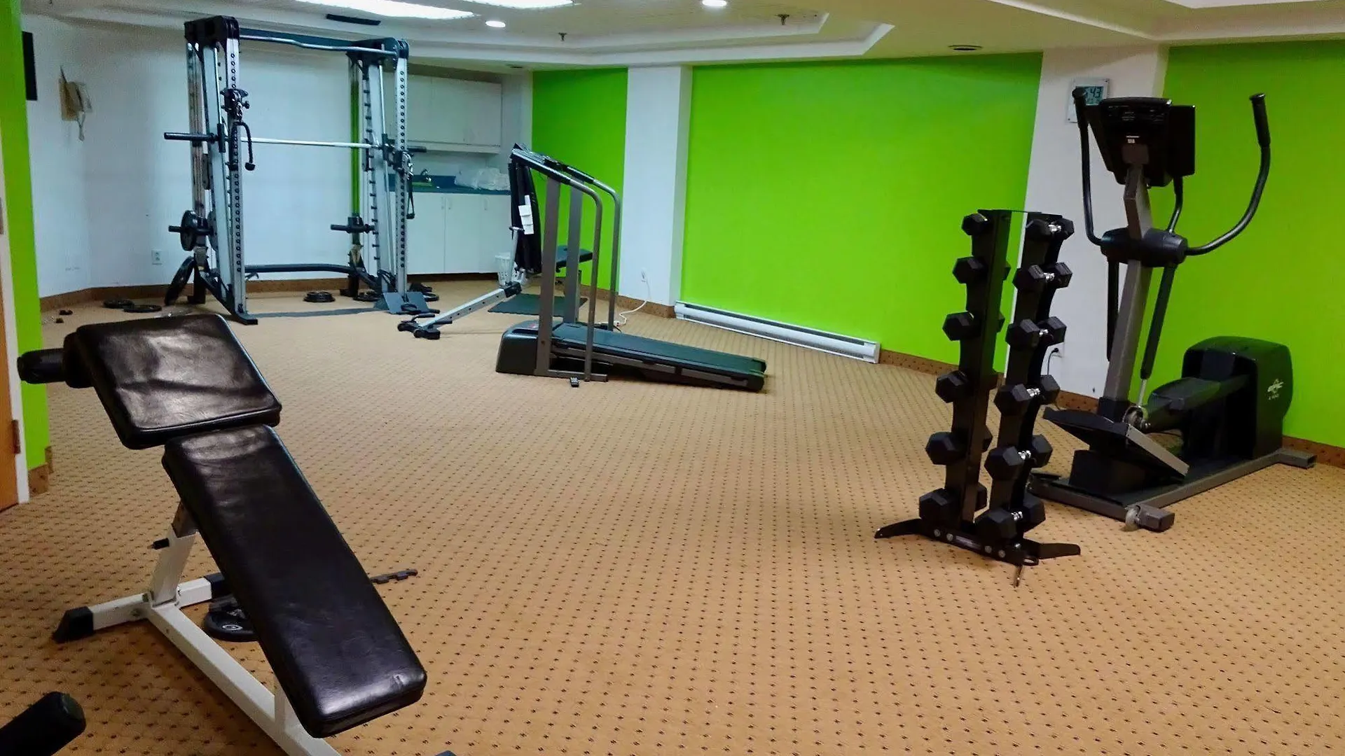 Empire Suites Montreal 4*,  Канада